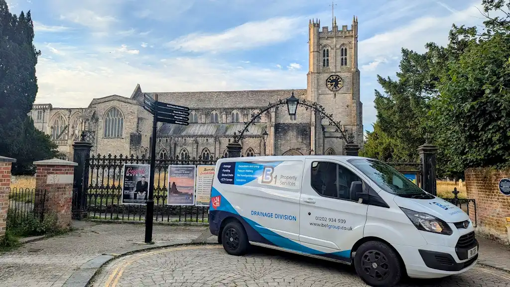 BE1 Property Services van